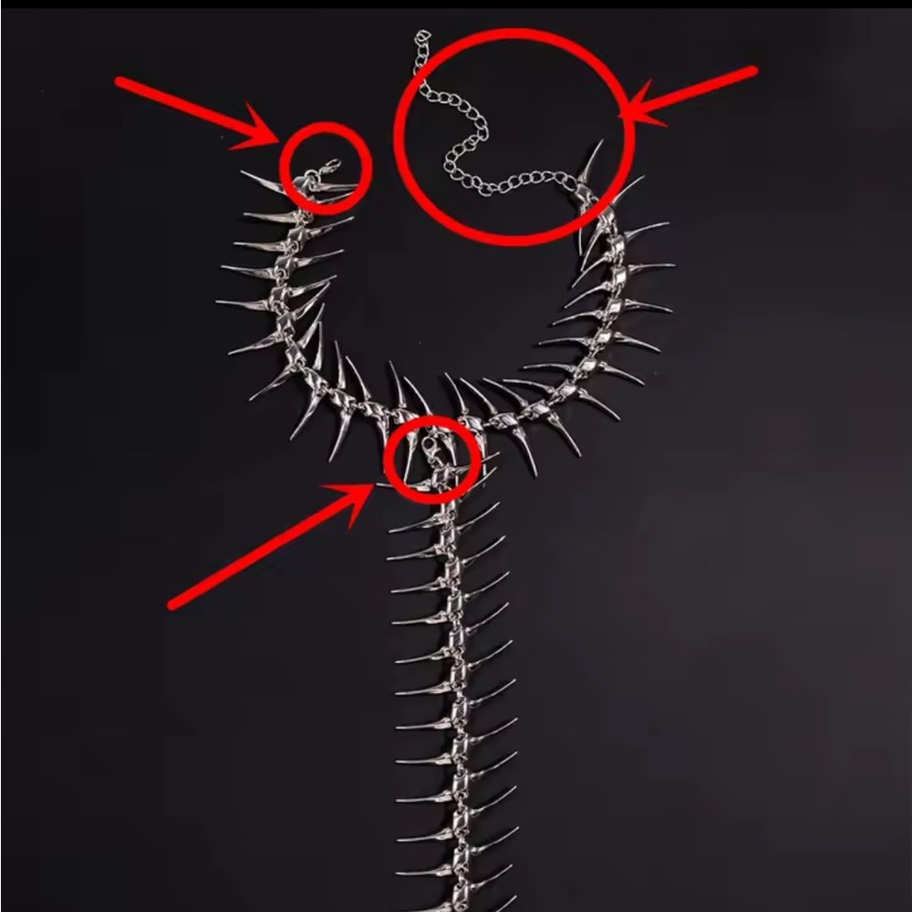 Avant-Garde Spine Back Necklace - Picture 5 of 6